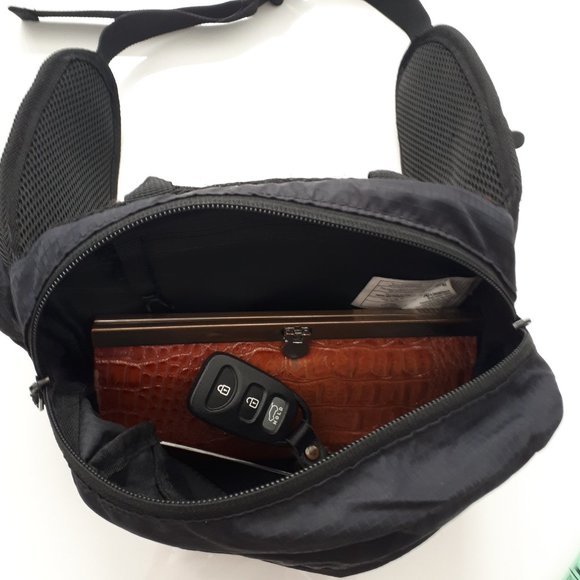 Mountain Warehouse Large Hip Bag - Picture 4 of 12